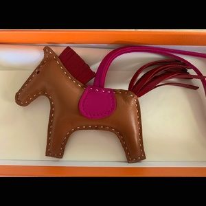 Hermes Rodeo Pm in Brown